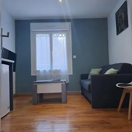 T2 Tom Krist. / Circuit 24h / Oasis /antares דירה *