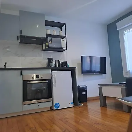 T2 Tom Krist. / Circuit 24h / Oasis /antares דירה לה מאנש