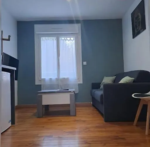 T2 Tom Krist. / Circuit 24h / Oasis /antares Apartman *