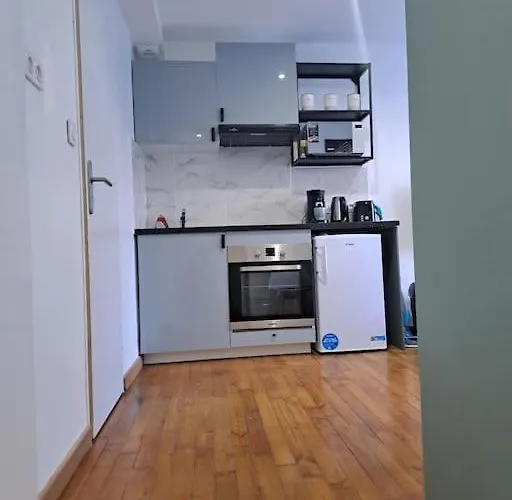 Apartman T2 Tom Krist. / Circuit 24h / Oasis /antares